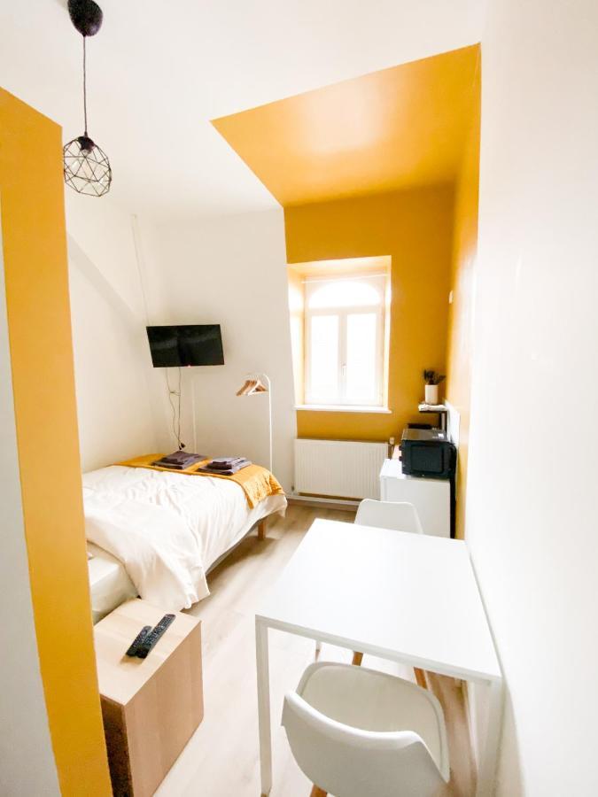 Capstay Roubaix Lille Private Shower & Netflix מראה חיצוני תמונה