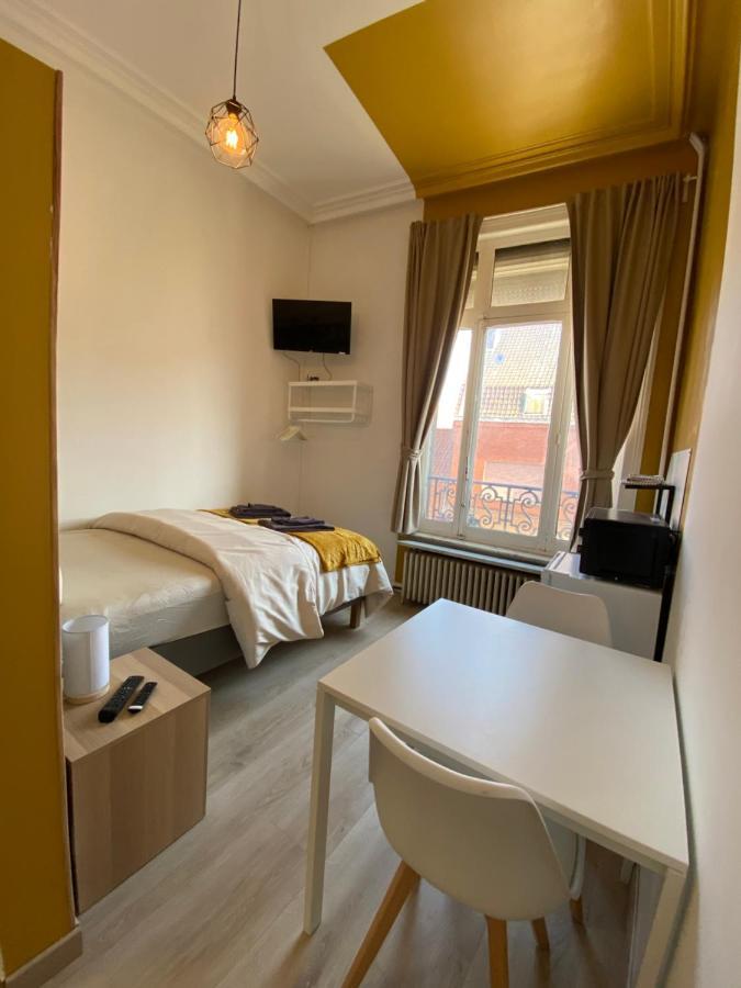 Capstay Roubaix Lille Private Shower & Netflix מראה חיצוני תמונה